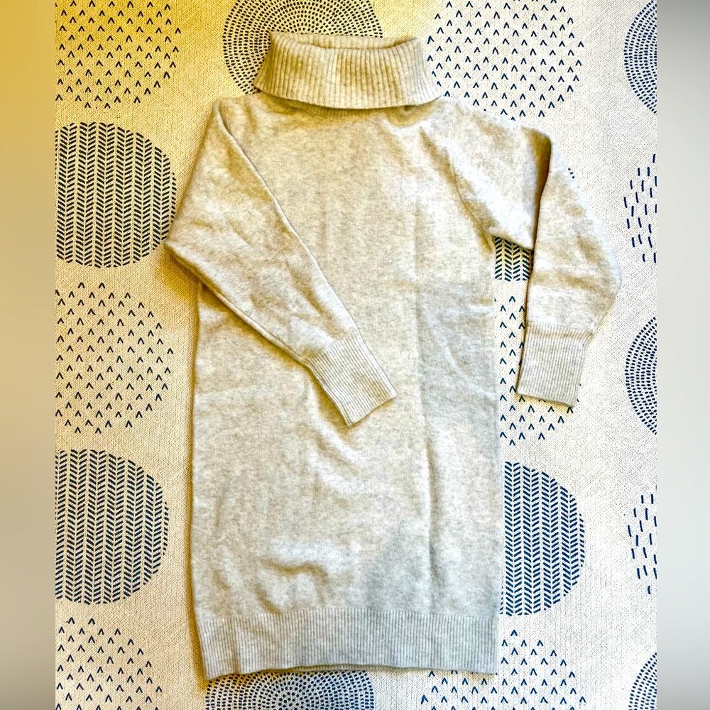 Uniqlo off-white soufflé yarn turtleneck dress